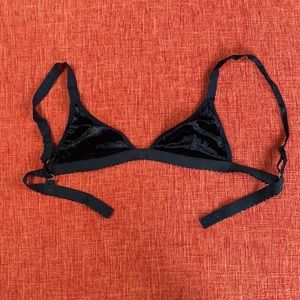 RARE WIDOW Black Velvet Gothic Goth Triangle Bra Barlette